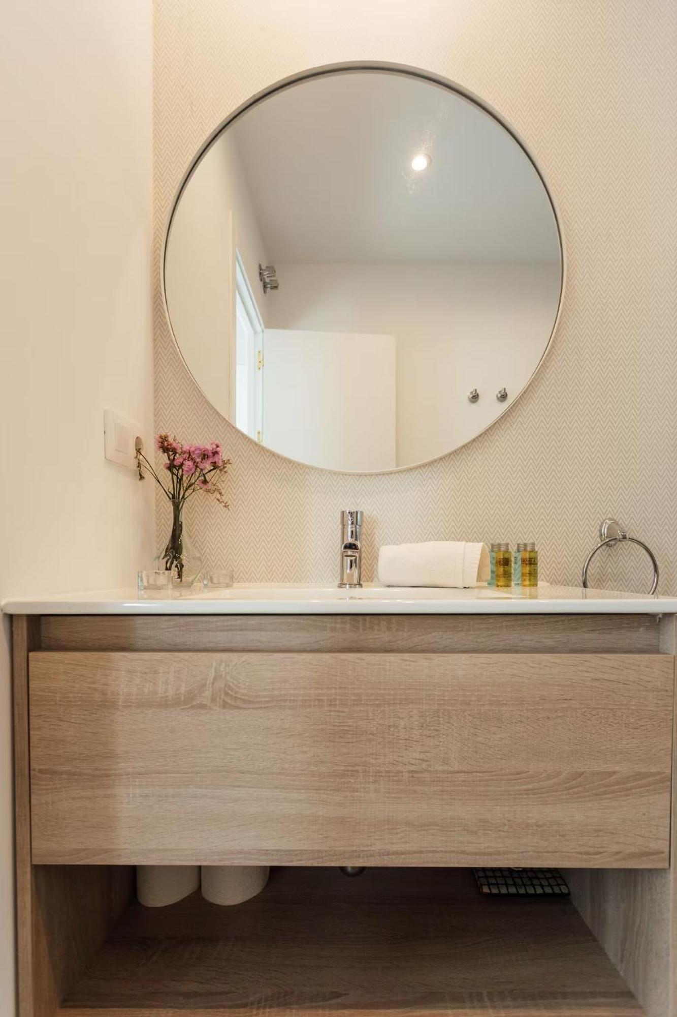 Reformed And Comfy- 2Bd 2Bth- Arenal Appartement Sevilla Buitenkant foto