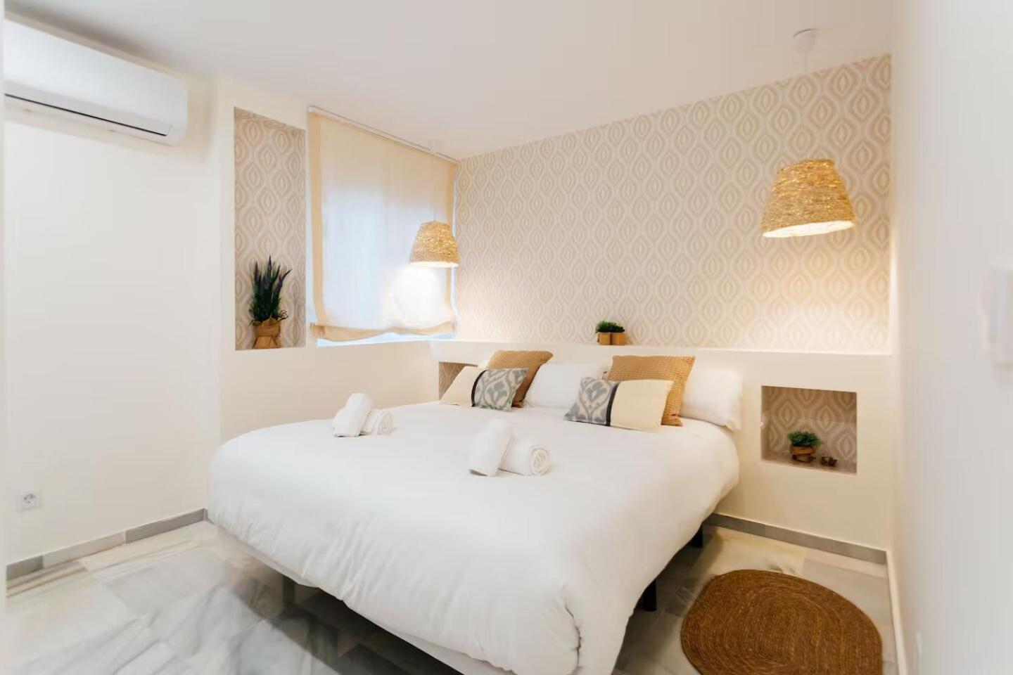 Reformed And Comfy- 2Bd 2Bth- Arenal Appartement Sevilla Buitenkant foto