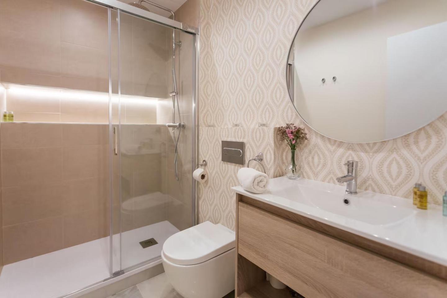 Reformed And Comfy- 2Bd 2Bth- Arenal Appartement Sevilla Buitenkant foto
