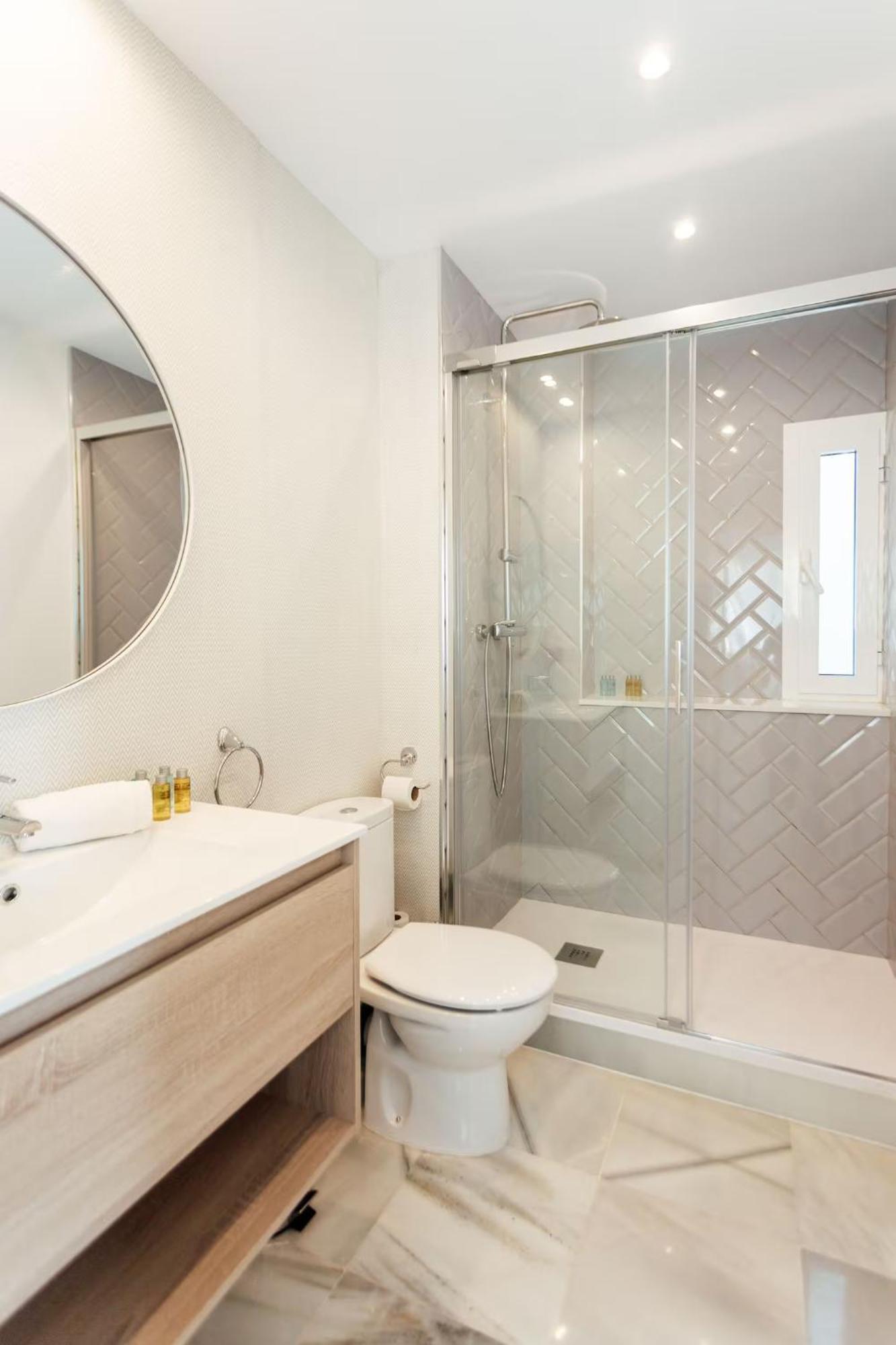Reformed And Comfy- 2Bd 2Bth- Arenal Appartement Sevilla Buitenkant foto